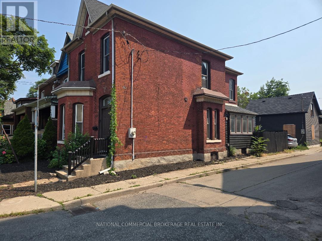 138 Victoria Avenue N, Hamilton, ON