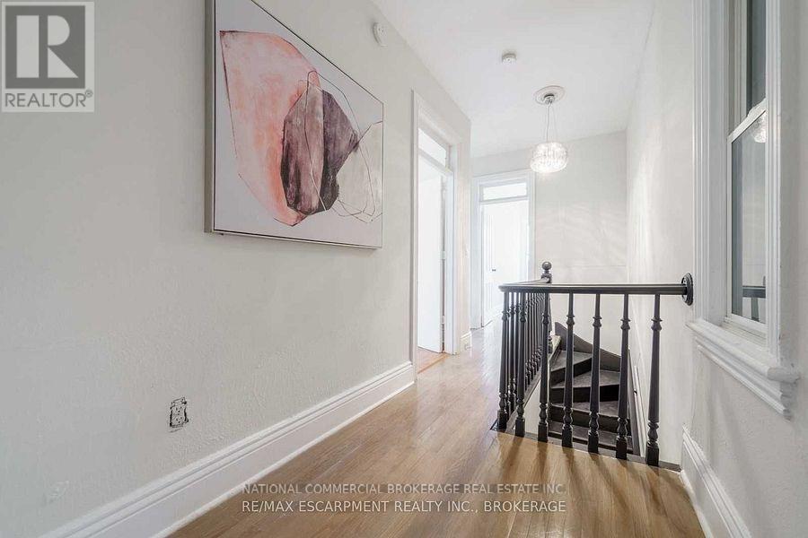 138 Victoria Avenue N, Hamilton, ON