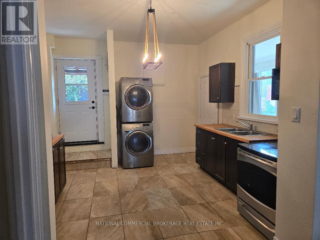 138 Victoria Avenue N, Hamilton, ON