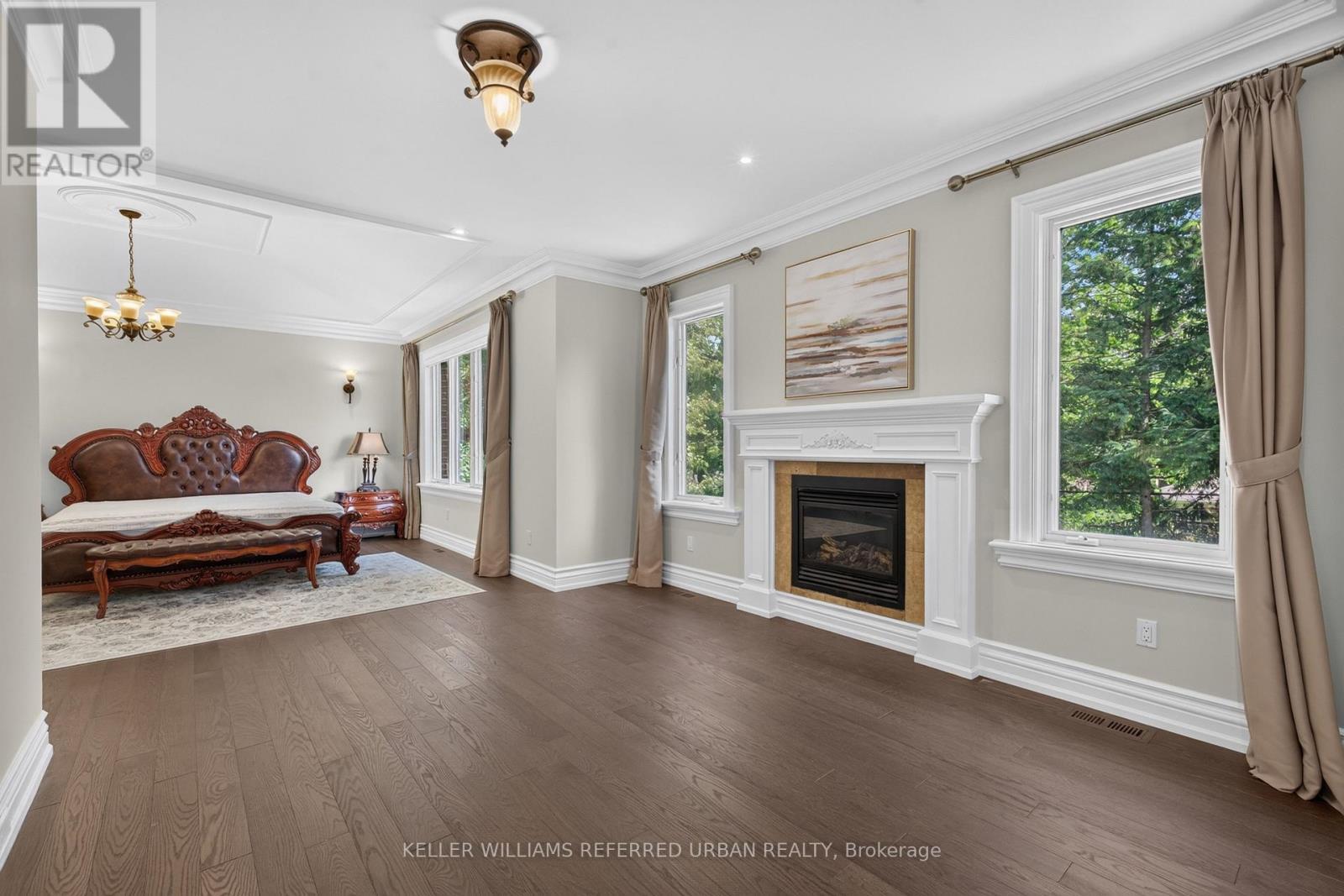 59 Munro Boulevard, Toronto, ON - Indoor Photo Showing Living Room With Fireplace