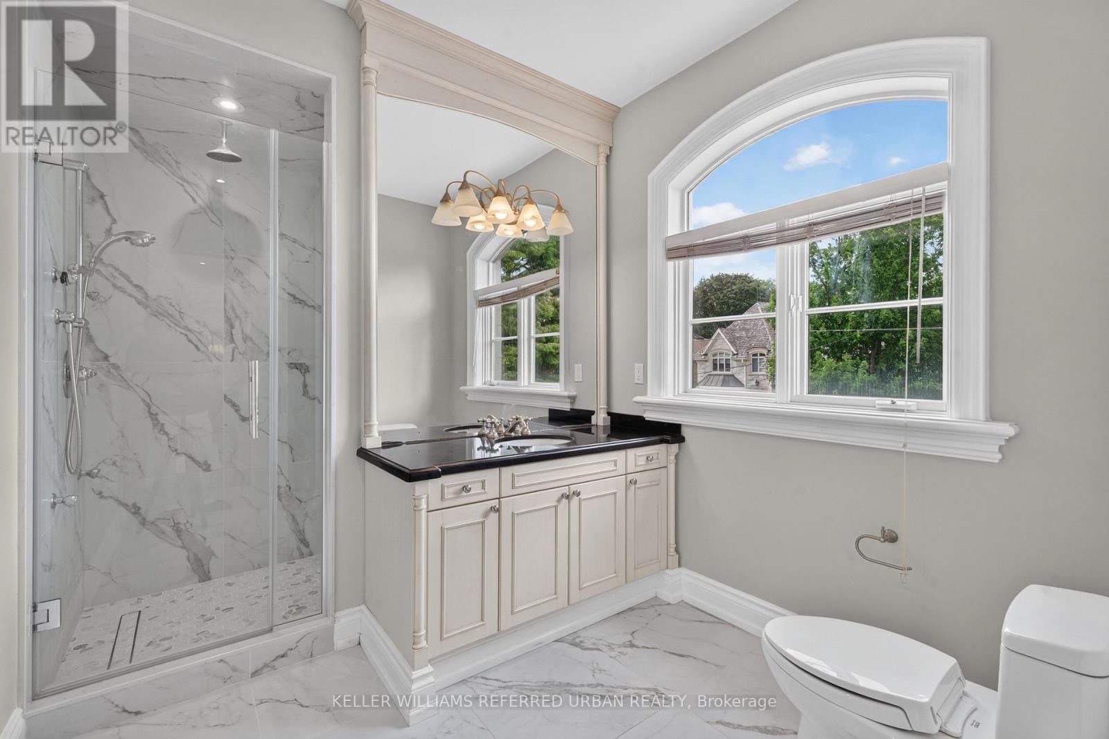 59 Munro Boulevard, Toronto, ON - Indoor Photo Showing Bathroom