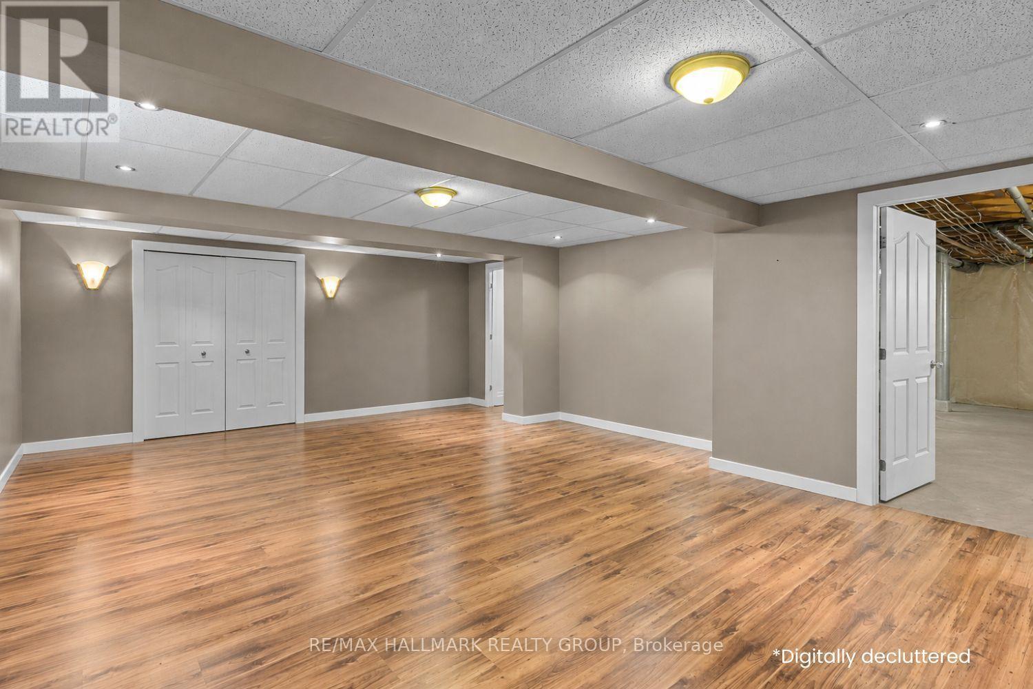 1832 Springridge Drive, Ottawa, ON - Indoor