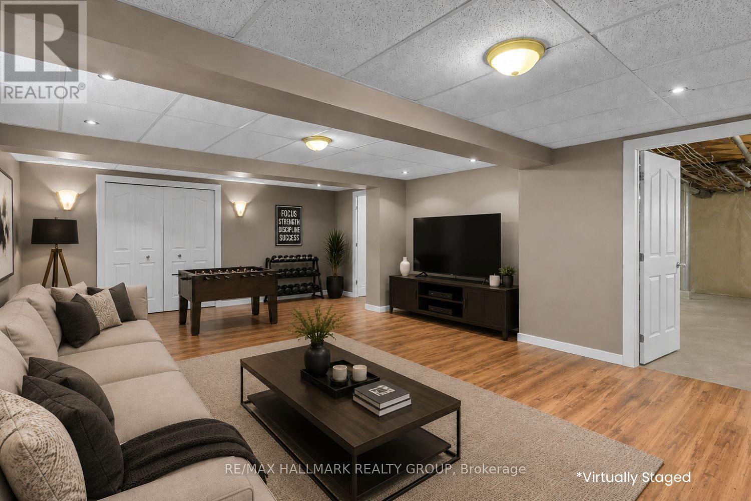 1832 Springridge Drive, Ottawa, ON - Indoor