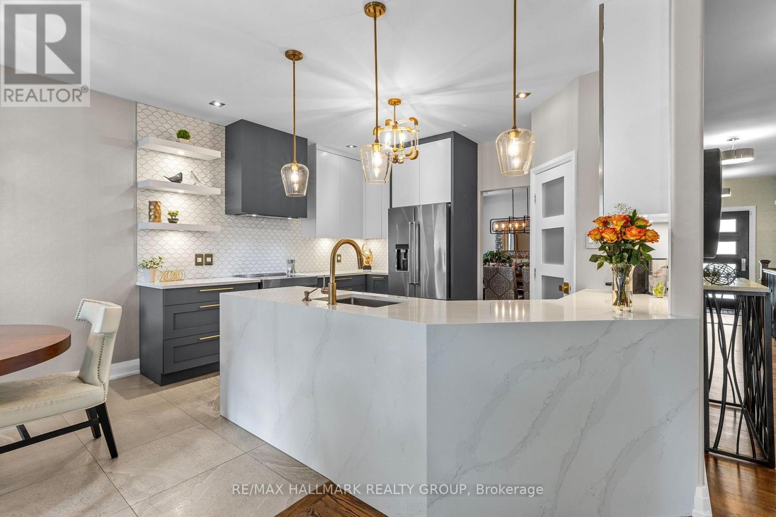 1832 Springridge Drive, Ottawa, ON - Indoor Photo Showing Kitchen With Upgraded Kitchen