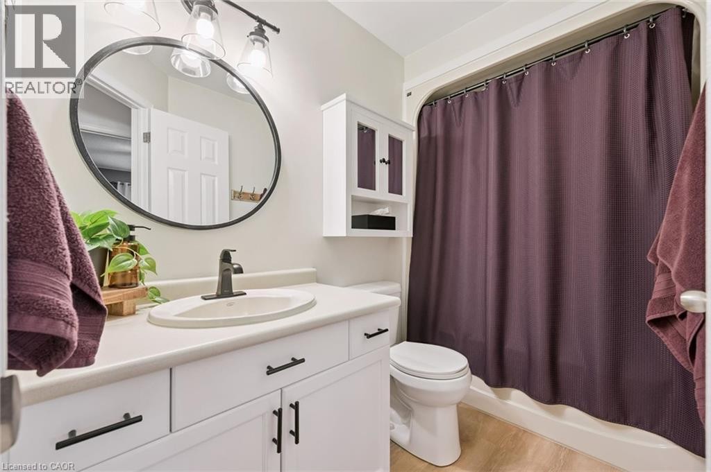 199 Saginaw Parkway Unit# 15, Cambridge, ON - Indoor Photo Showing Bathroom