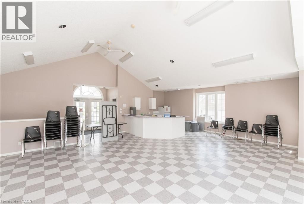 199 Saginaw Parkway Unit# 15, Cambridge, ON - Indoor