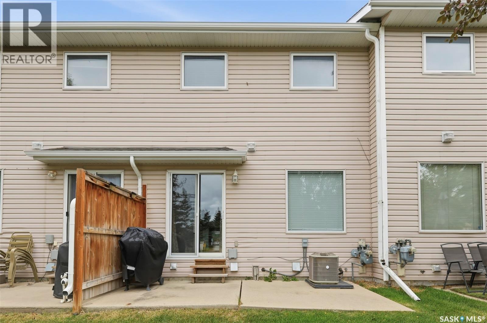 8 103 Berini Drive, Saskatoon, SK - Outdoor With Exterior