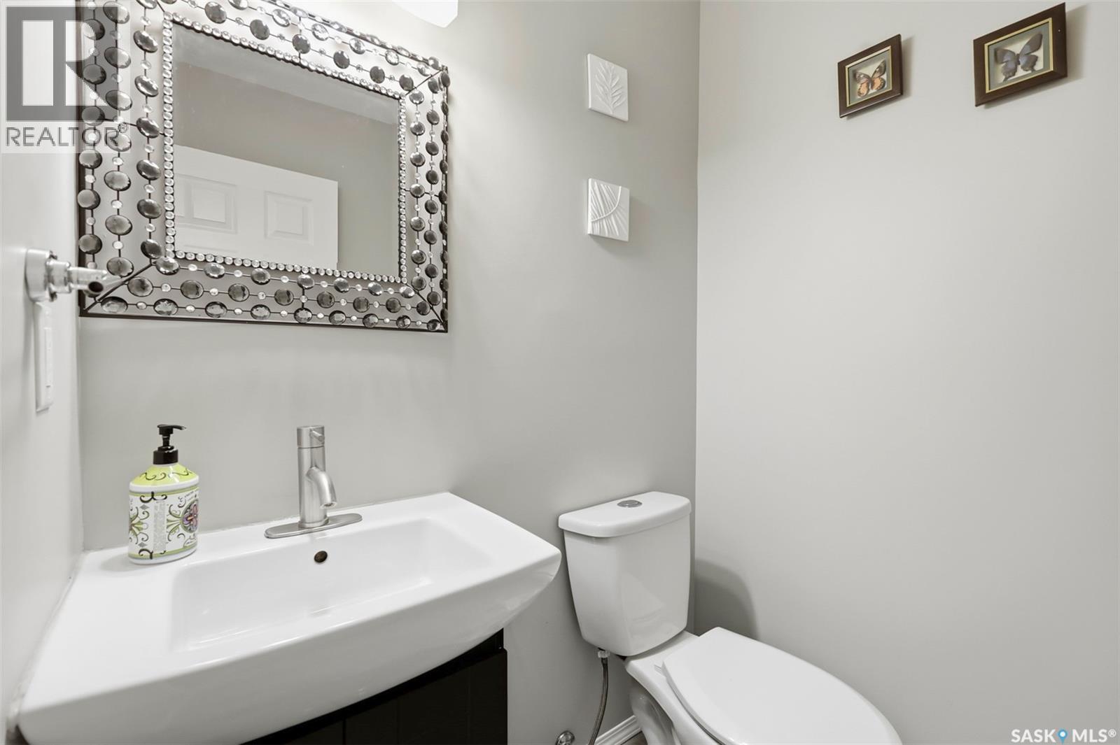 8 103 Berini Drive, Saskatoon, SK - Indoor Photo Showing Bathroom