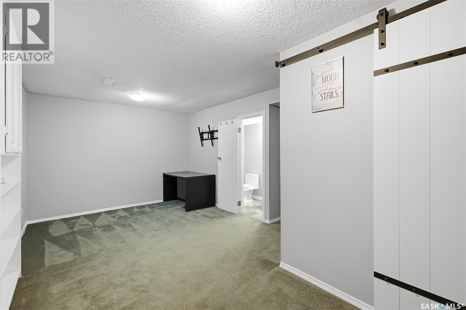 8 103 Berini Drive, Saskatoon, SK - Indoor