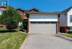 110 FREELAND AVENUE E Clarington (Bowmanville), ON L1C 4V6