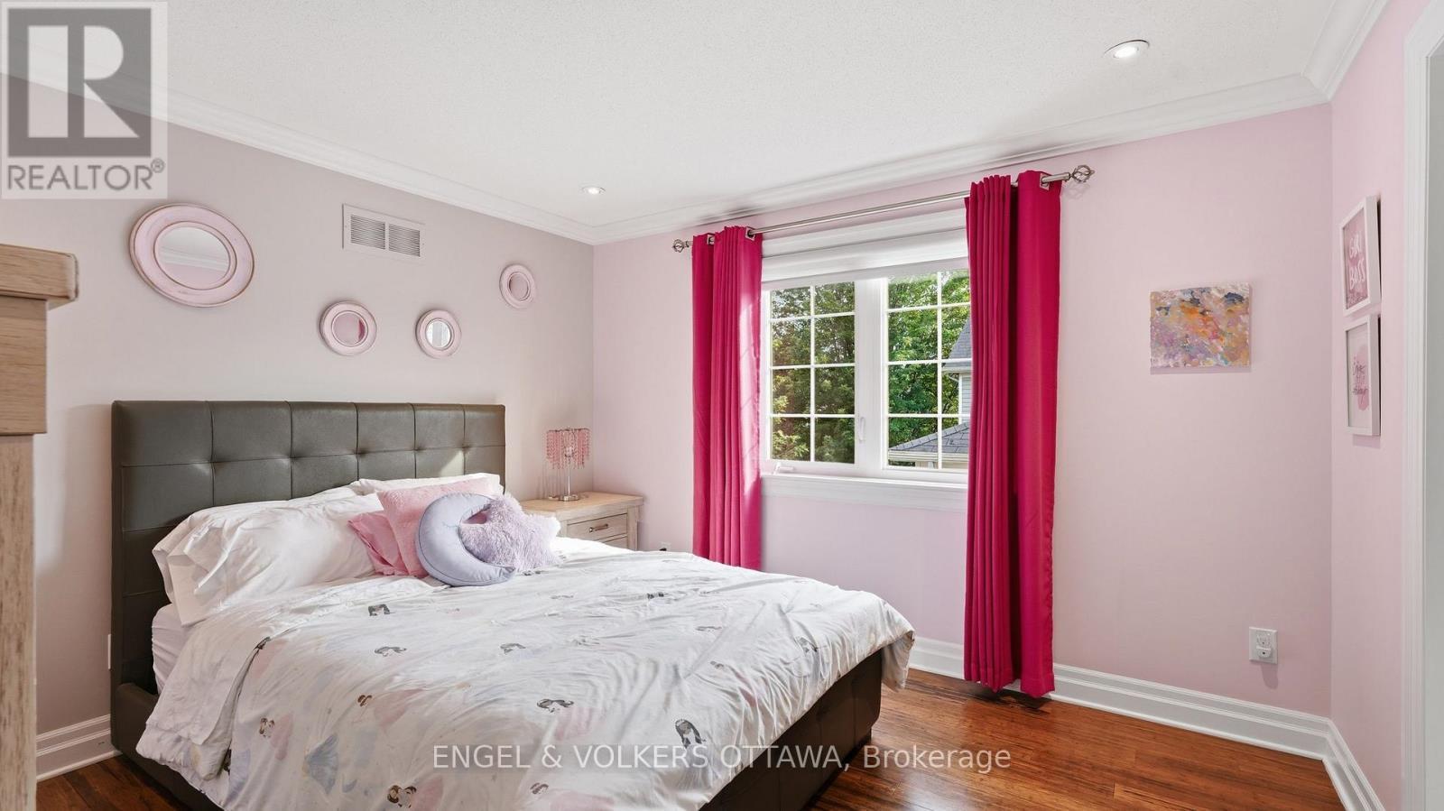 191 Cheyenne Way, Ottawa, ON - Indoor Photo Showing Bedroom