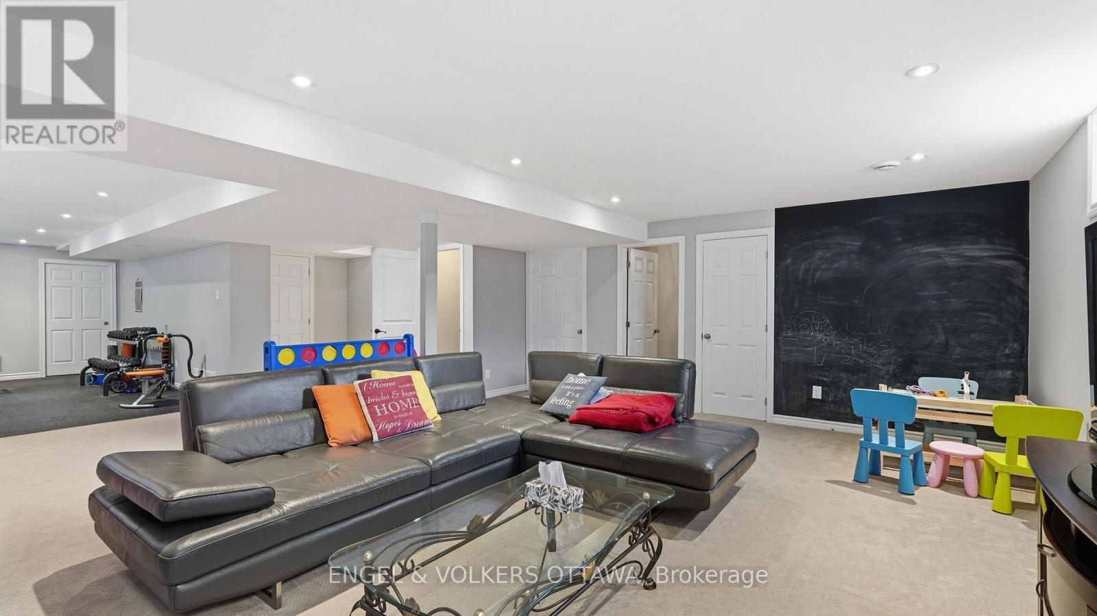 191 Cheyenne Way, Ottawa, ON - Indoor