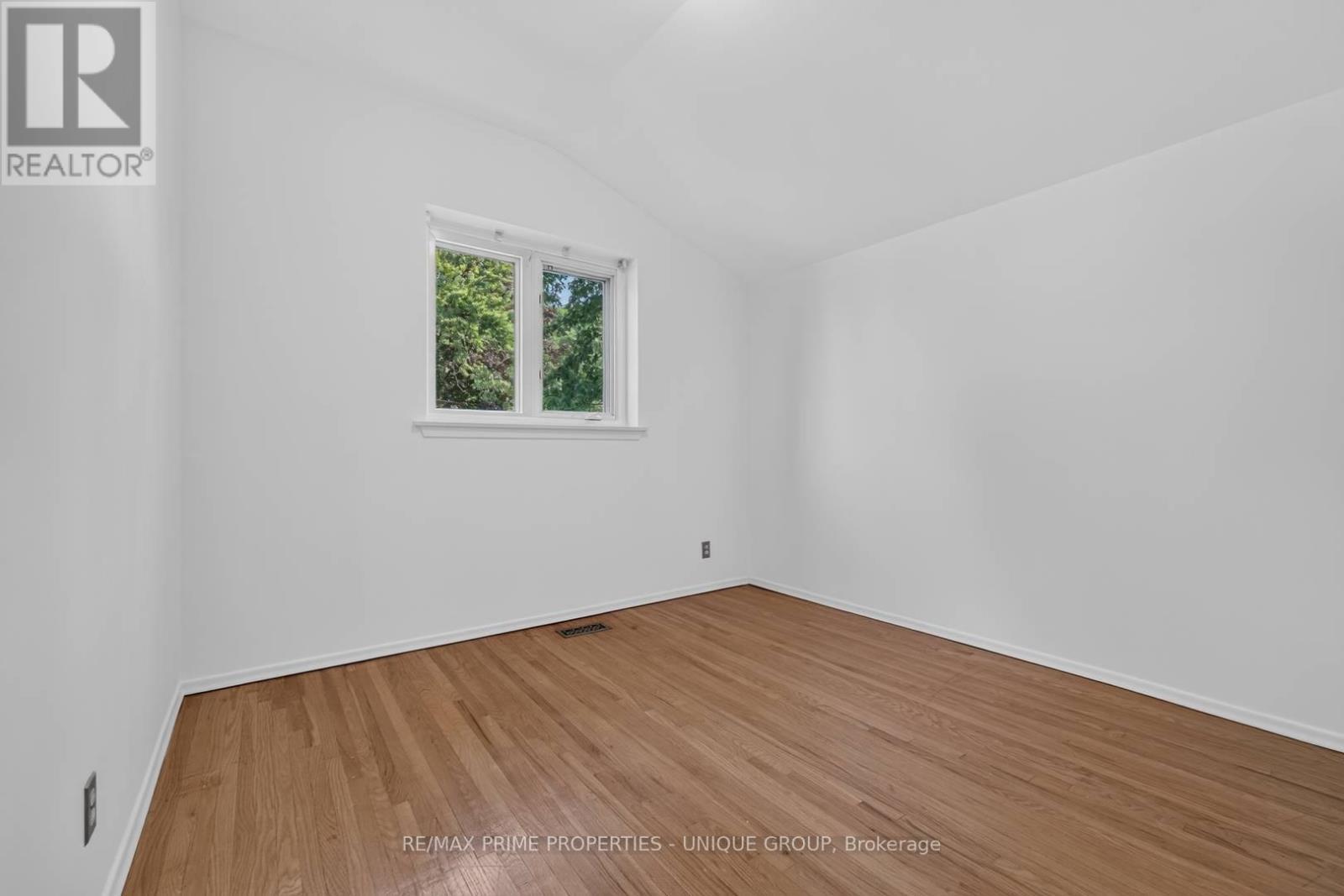 36 Dallington Drive, Toronto, ON - Indoor Photo Showing Other Room