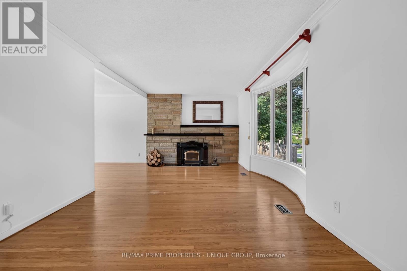 36 Dallington Drive, Toronto, ON - Indoor With Fireplace