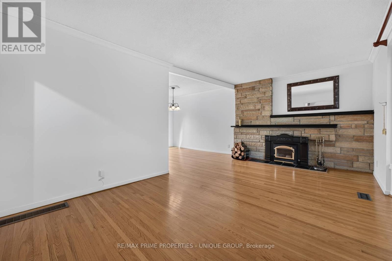 36 Dallington Drive, Toronto, ON - Indoor With Fireplace