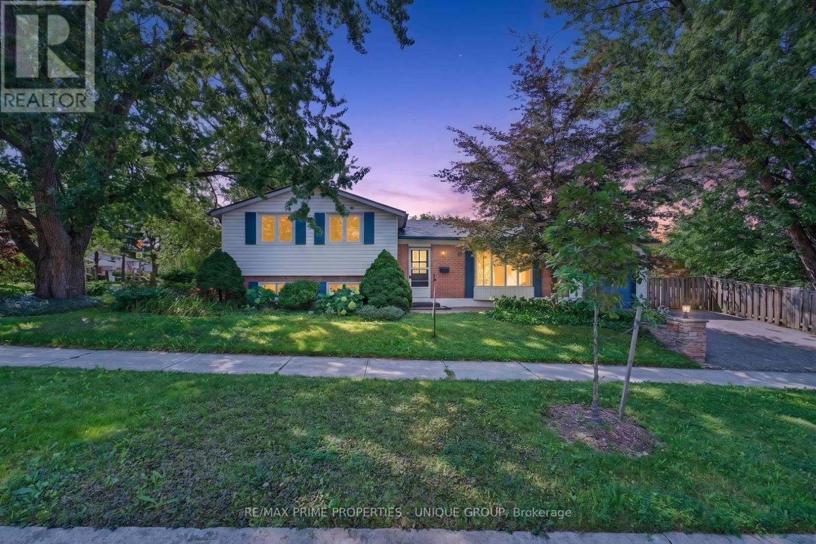 36 Dallington Drive, Toronto, ON - Outdoor