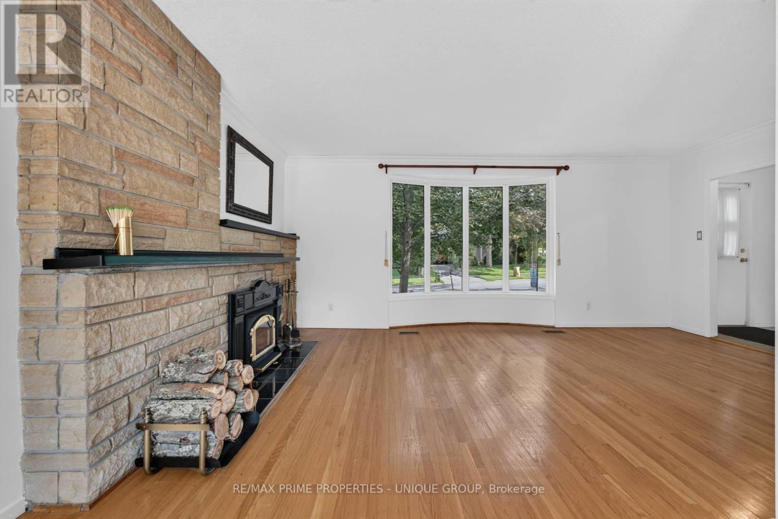 36 Dallington Drive, Toronto, ON - Indoor Photo Showing Living Room With Fireplace