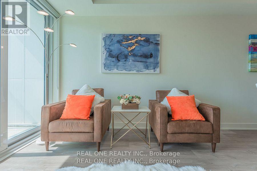 303 - 80 Vanauley Street, Toronto, ON - Indoor
