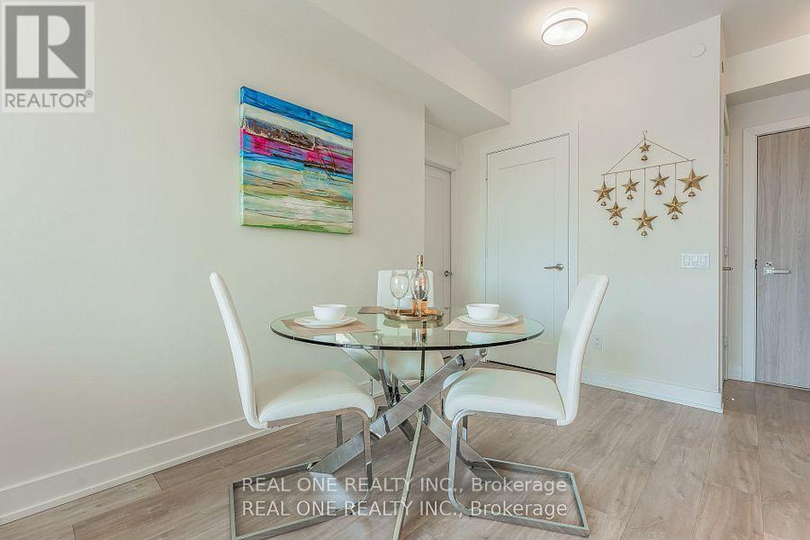 303 - 80 Vanauley Street, Toronto, ON - Indoor Photo Showing Dining Room