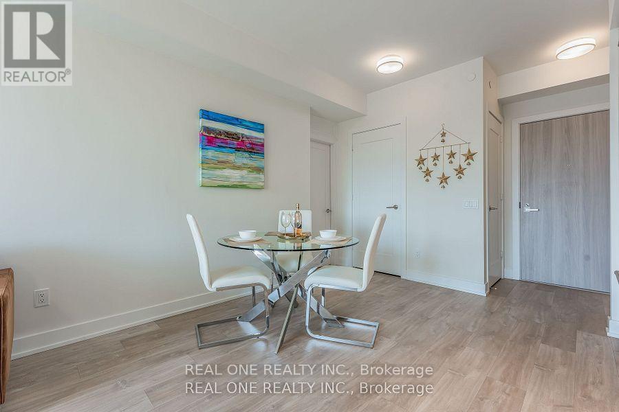 303 - 80 Vanauley Street, Toronto, ON - Indoor Photo Showing Dining Room