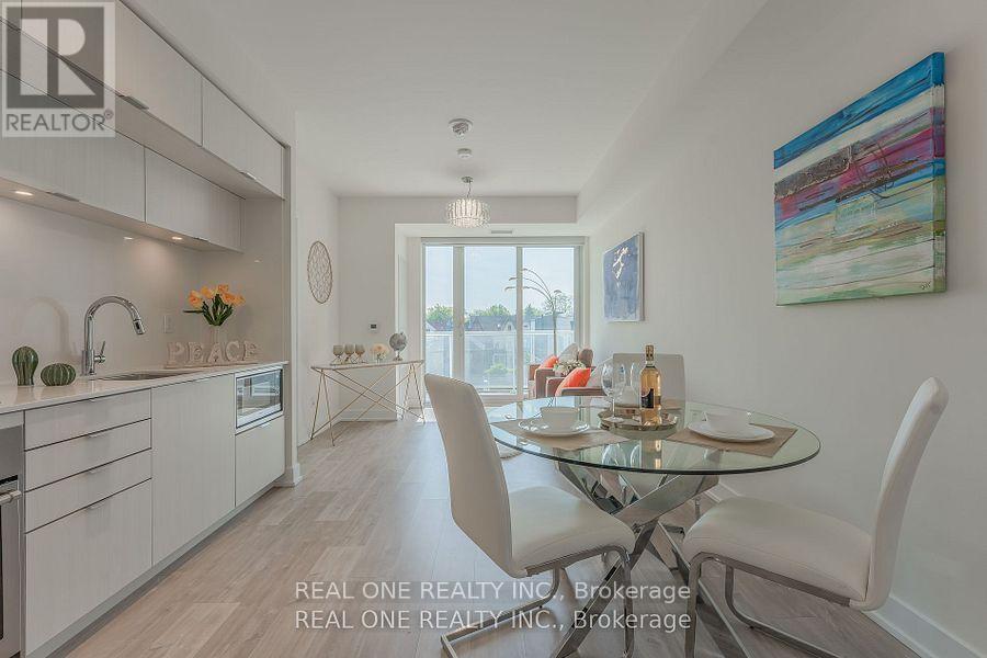 303 - 80 Vanauley Street, Toronto, ON - Indoor Photo Showing Dining Room