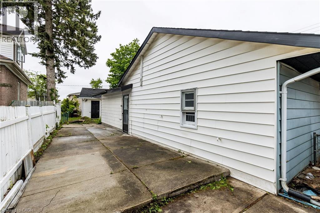 Additional content - 15 Spiers Crescent, Cambridge, ON - Outdoor With Exterior