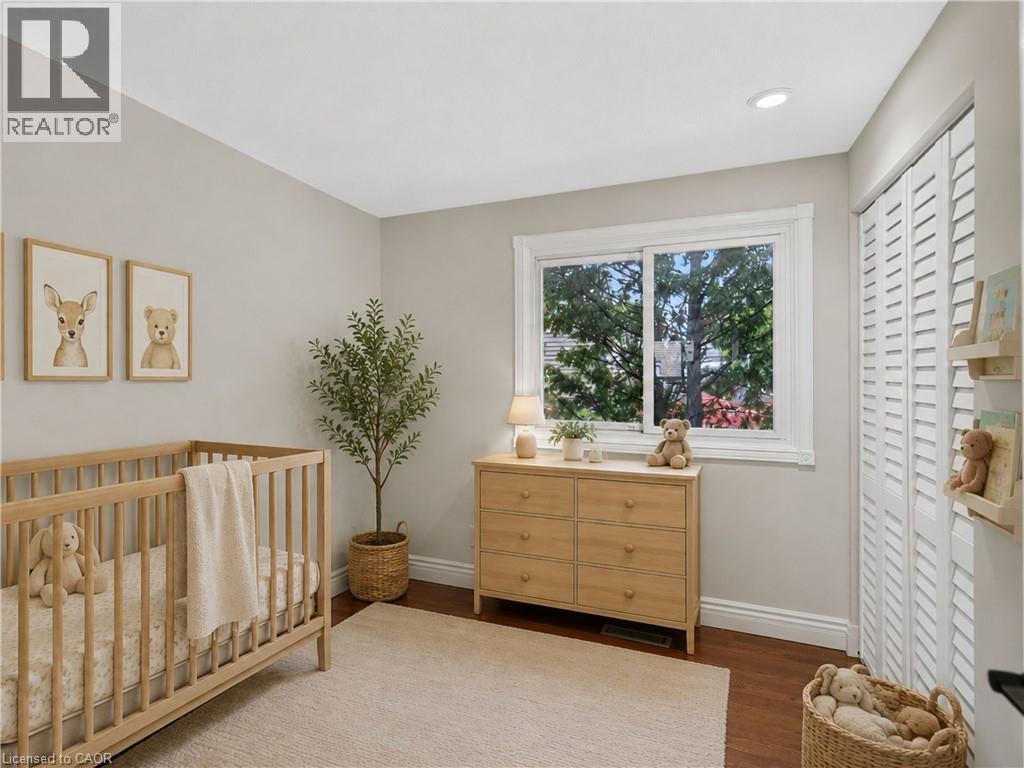 Virtually Staged. - 3401 Rockwood Drive, Burlington, ON - Indoor Photo Showing Bedroom