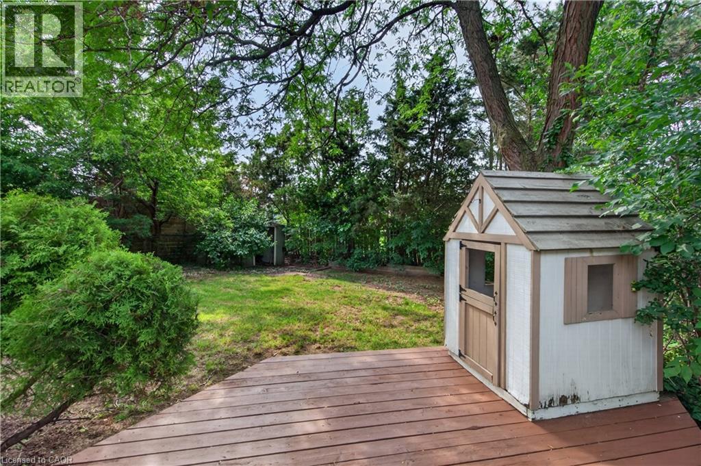 3401 Rockwood Drive, Burlington, ON - Outdoor