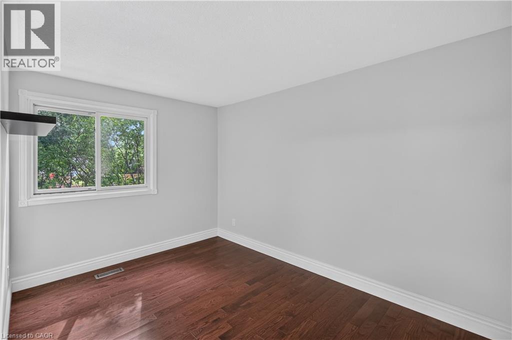 3401 Rockwood Drive, Burlington, ON - Indoor Photo Showing Other Room