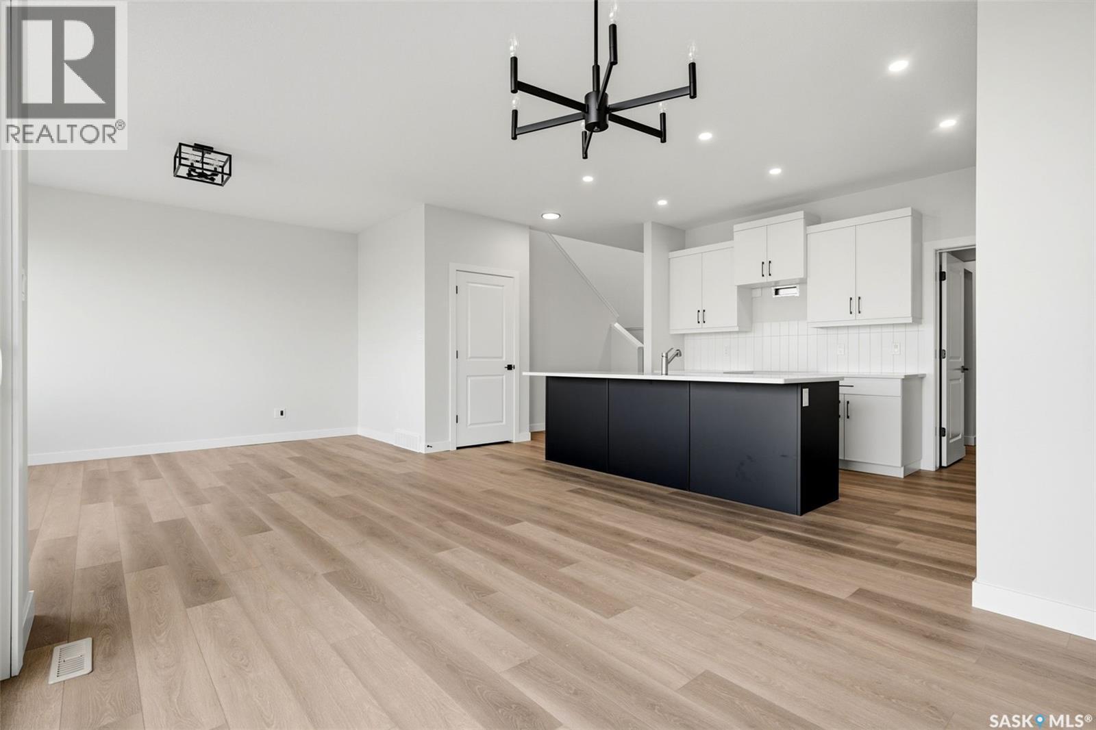 3148 Favel Drive, Regina, SK - Indoor Photo Showing Other Room