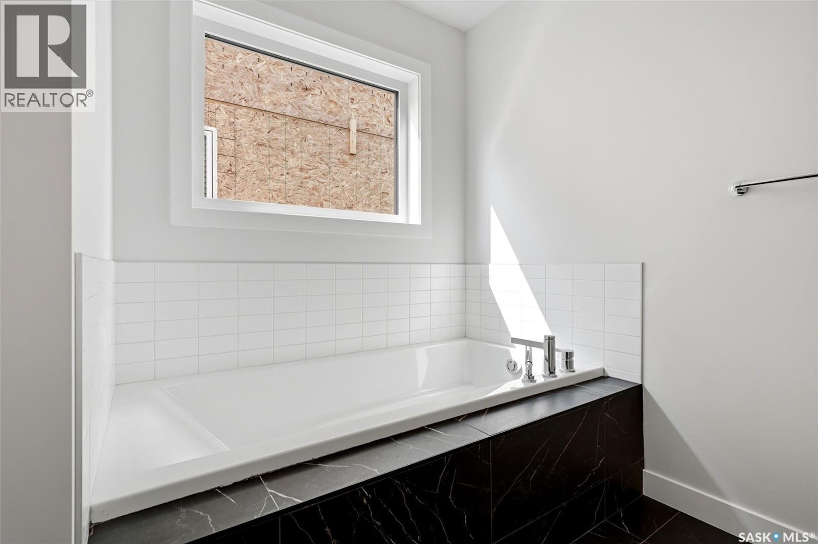 3148 Favel Drive, Regina, SK - Indoor Photo Showing Bathroom