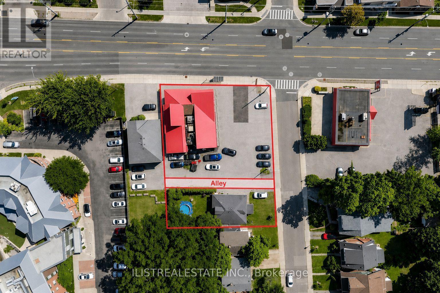 2 Norfolk Street N, Hamilton, ON - Outdoor With View