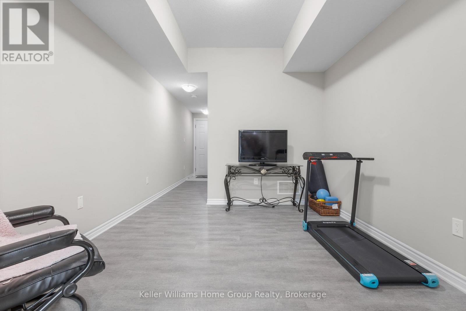 35 - 107 Westra Drive, Guelph (Willow West/Sugarbush/West Acres), ON - Indoor Photo Showing Gym Room