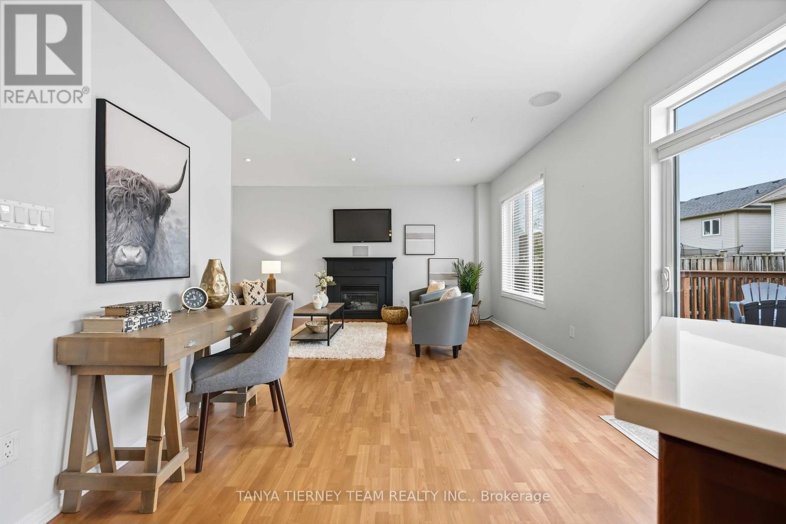 75 Robert Attersley Drive E, Whitby, ON - Indoor With Fireplace
