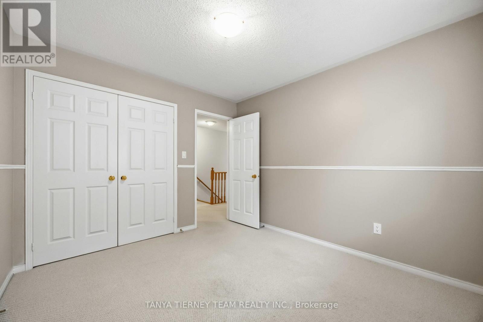 75 Robert Attersley Drive E, Whitby, ON - Indoor Photo Showing Other Room