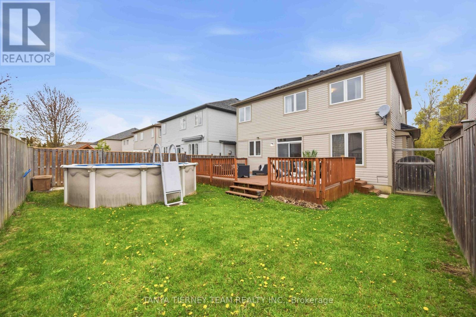 75 Robert Attersley Drive E, Whitby, ON - Outdoor With Above Ground Pool With Deck Patio Veranda With Backyard