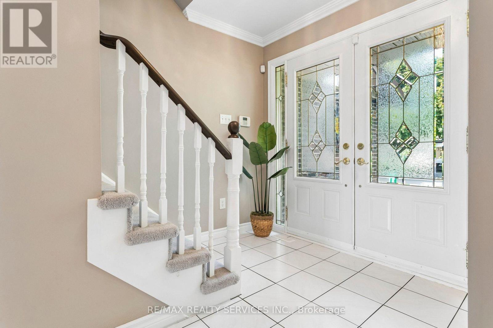 11 Longbourne Crescent, Brampton, ON - Indoor Photo Showing Other Room