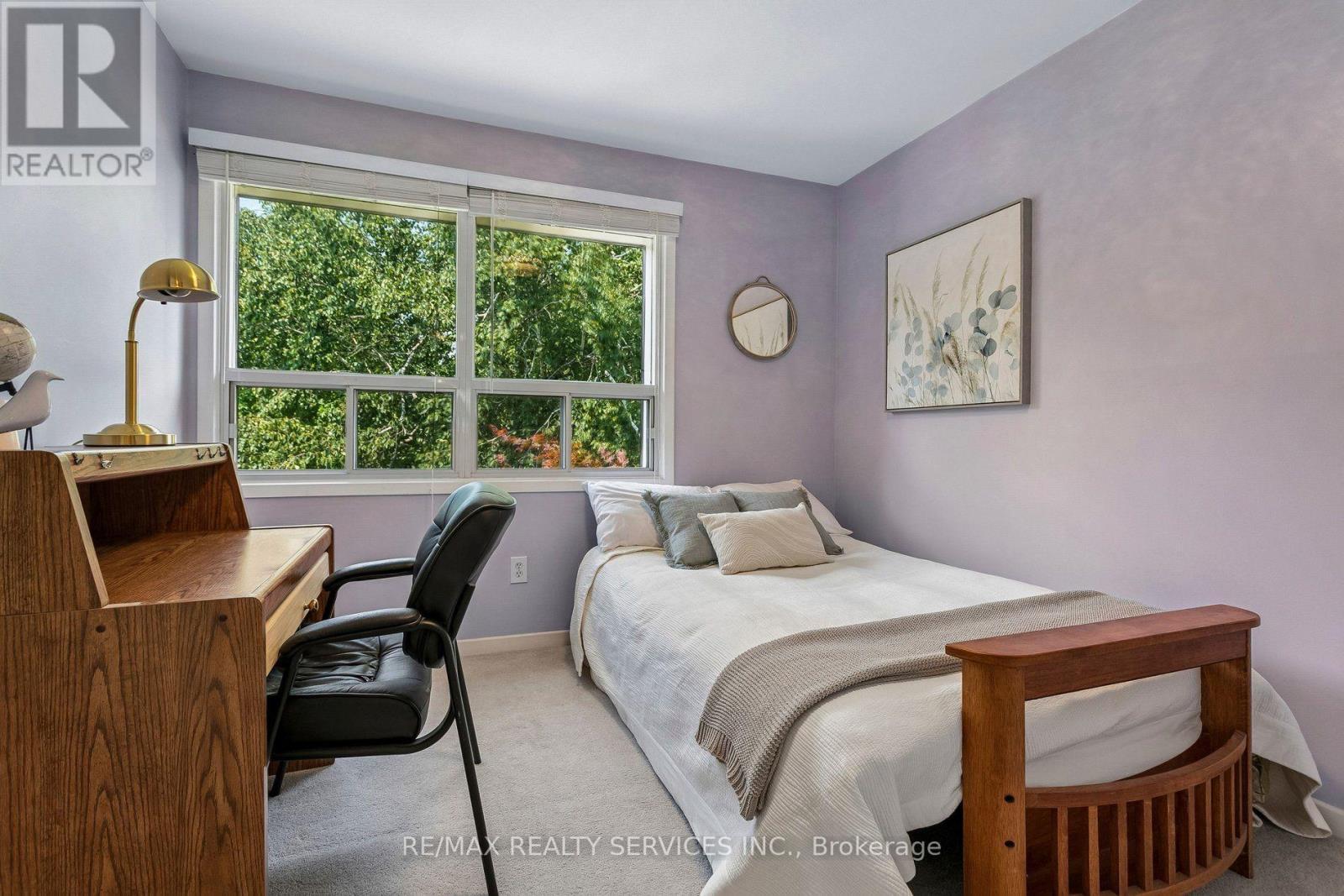 11 Longbourne Crescent, Brampton, ON - Indoor Photo Showing Bedroom