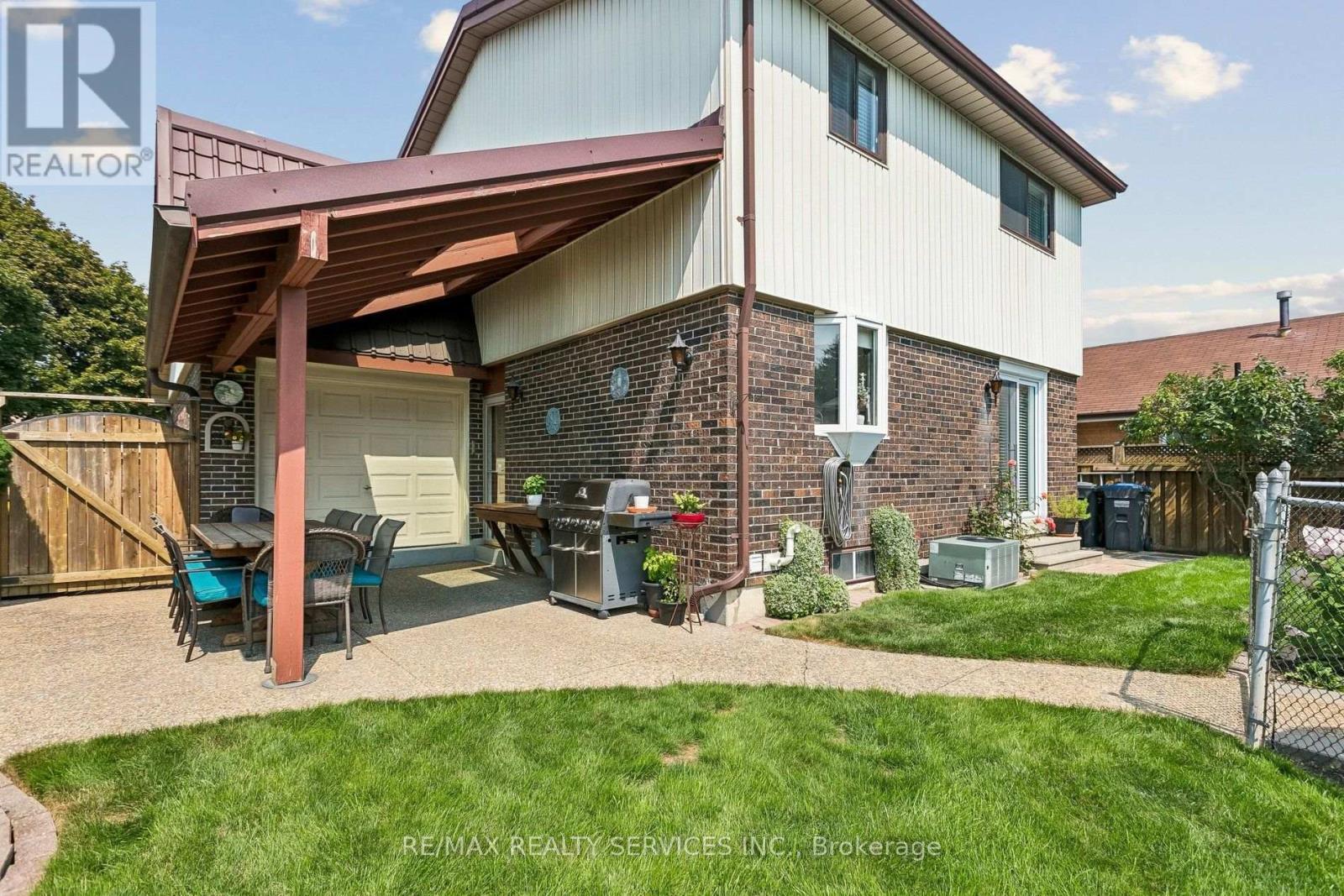 11 Longbourne Crescent, Brampton, ON - Outdoor With Exterior