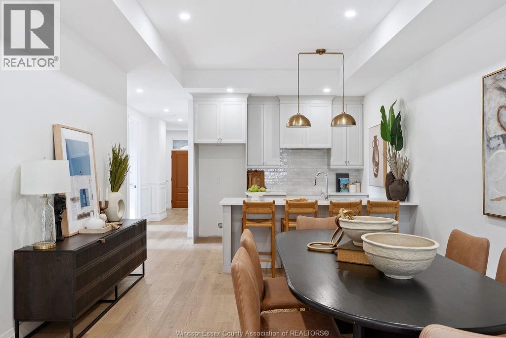485 Maple, Lasalle, ON - Indoor Photo Showing Dining Room