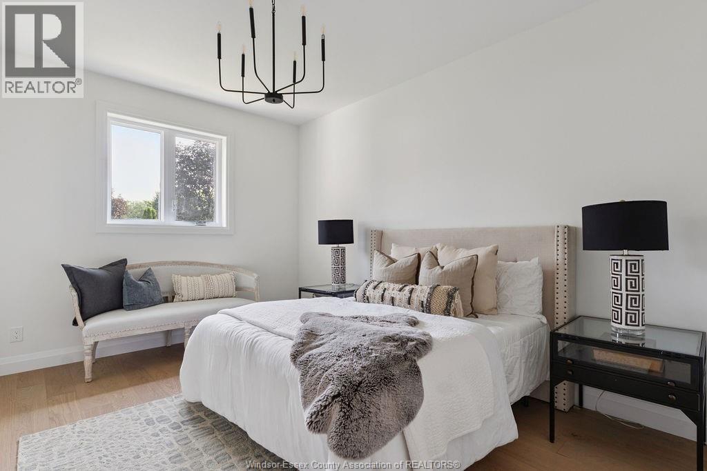 485 Maple, Lasalle, ON - Indoor Photo Showing Bedroom
