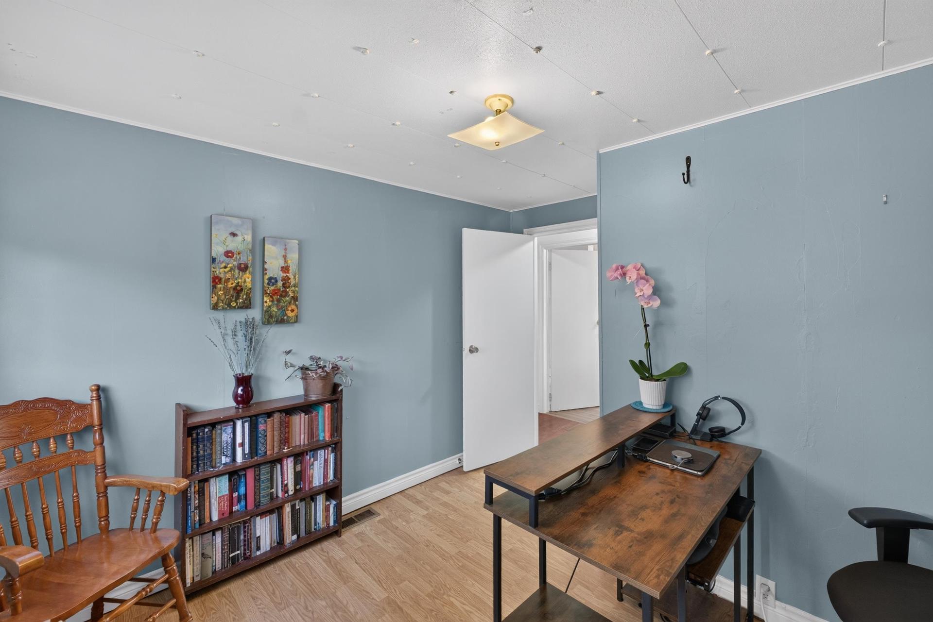 23 Lakeview Drive, Cornwall, PE - Indoor