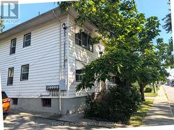 2 - 60 RICHMOND AVENUE St. Catharines (E. Chester), ON L2R 3W7