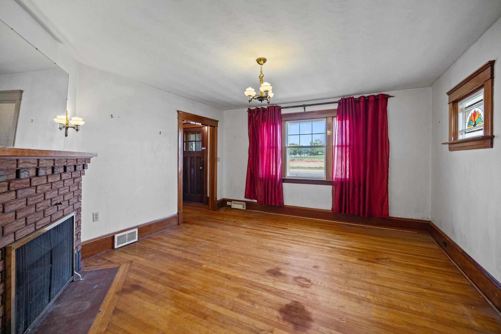 203 North River Road, Charlottetown, PE - Indoor With Fireplace