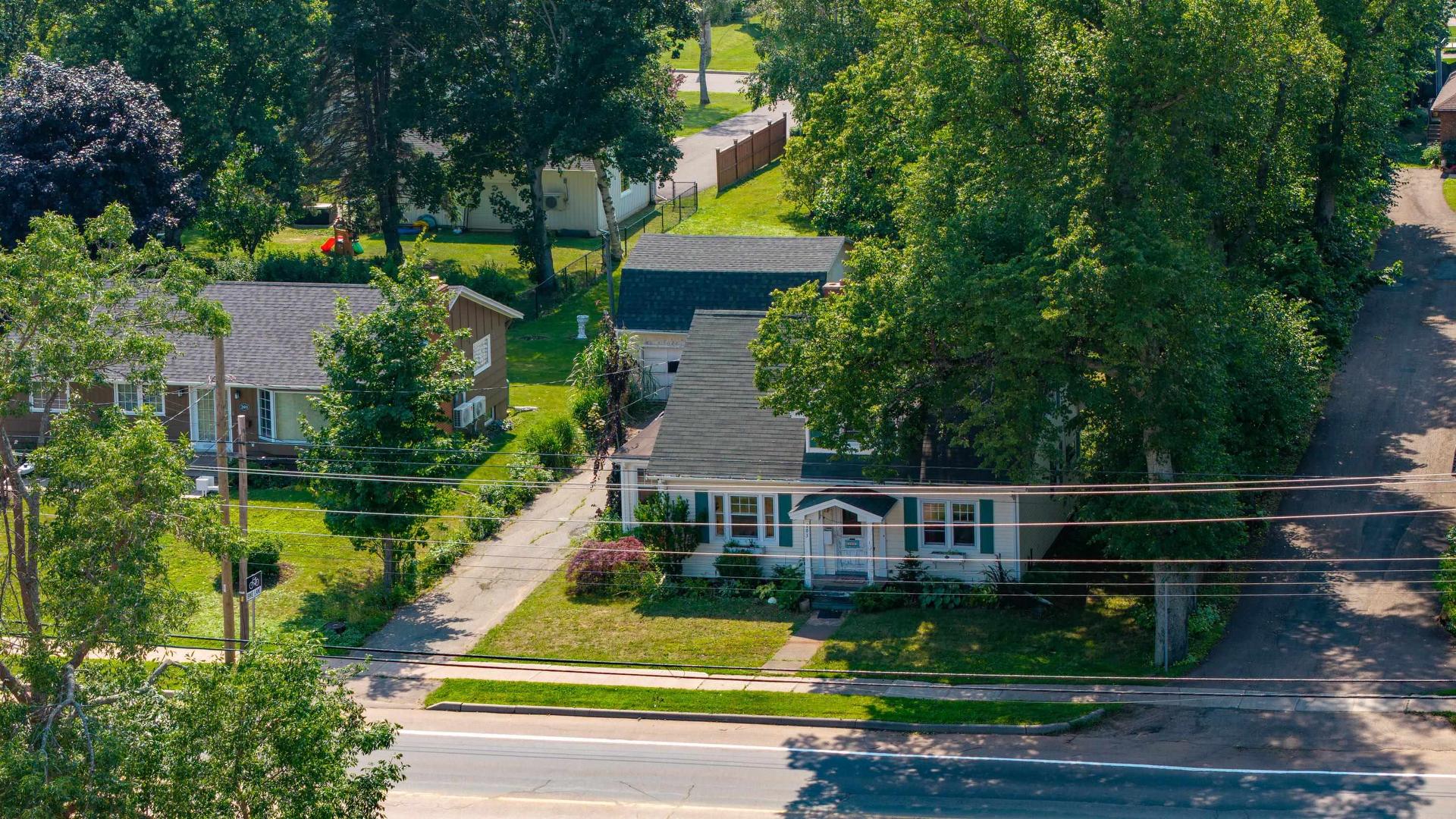 203 North River Road, Charlottetown, PE - Outdoor