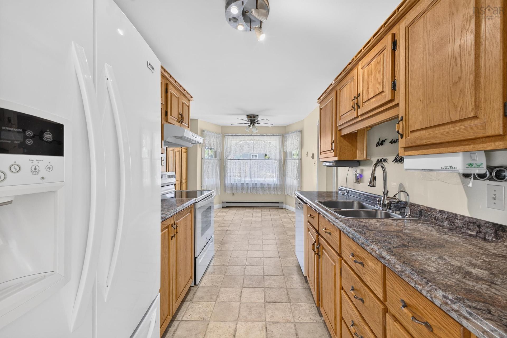 1 Hillcrest Street, Truro, NS - Indoor Photo Showing Kitchen With Double Sink