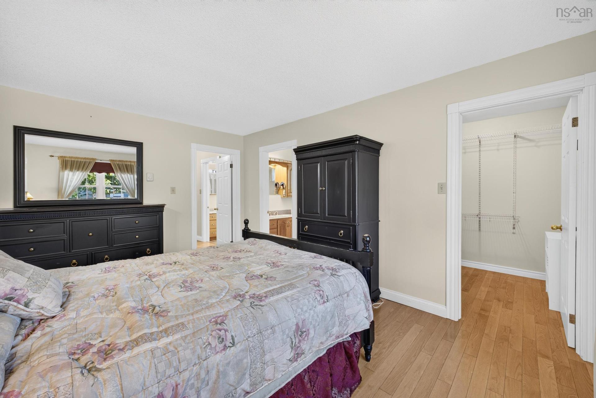 1 Hillcrest Street, Truro, NS - Indoor Photo Showing Bedroom