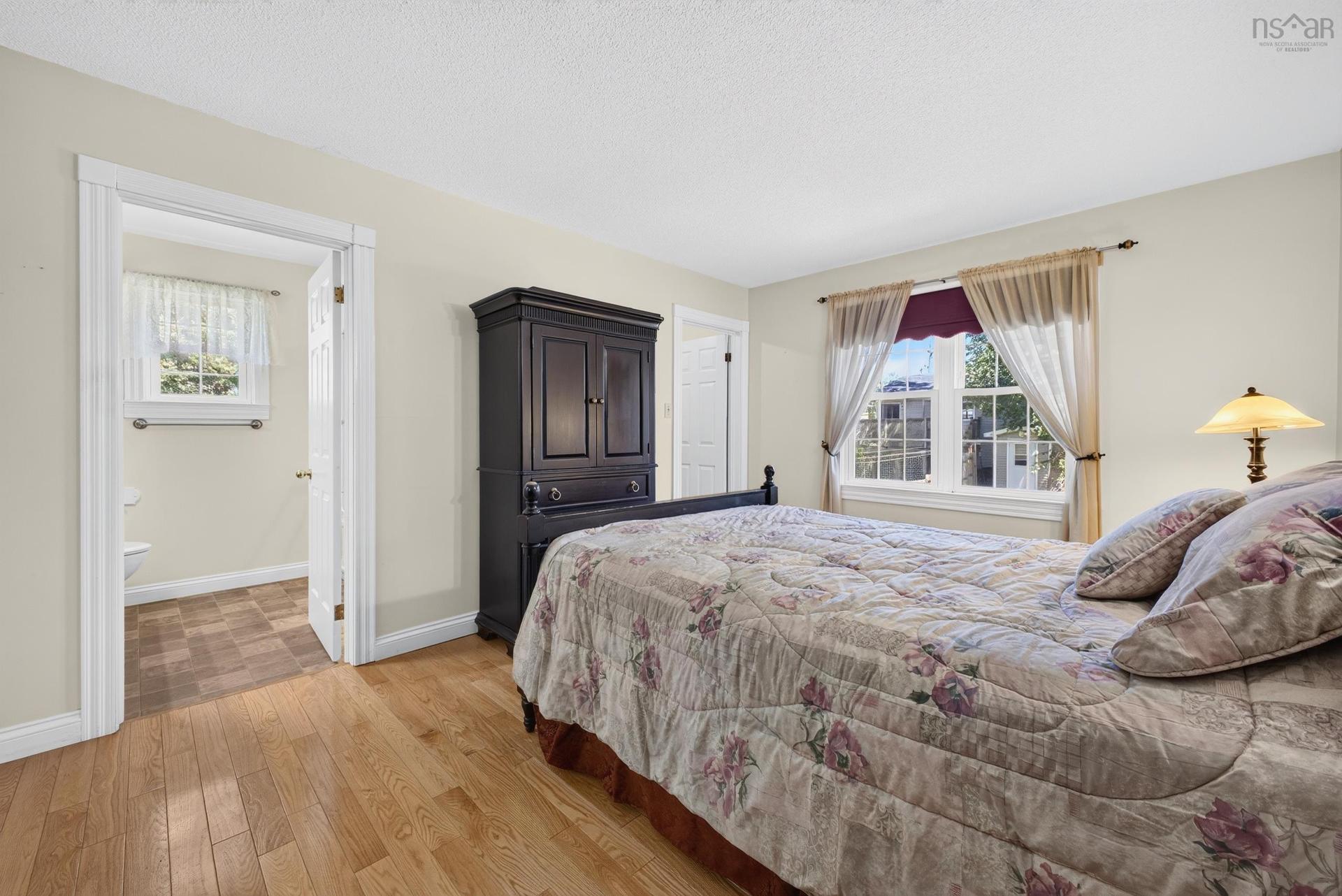 1 Hillcrest Street, Truro, NS - Indoor Photo Showing Bedroom