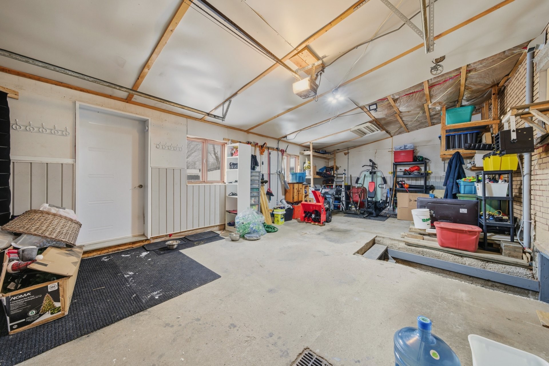Garage - 1397 Route 116, Danville, QC - Indoor Photo Showing Garage