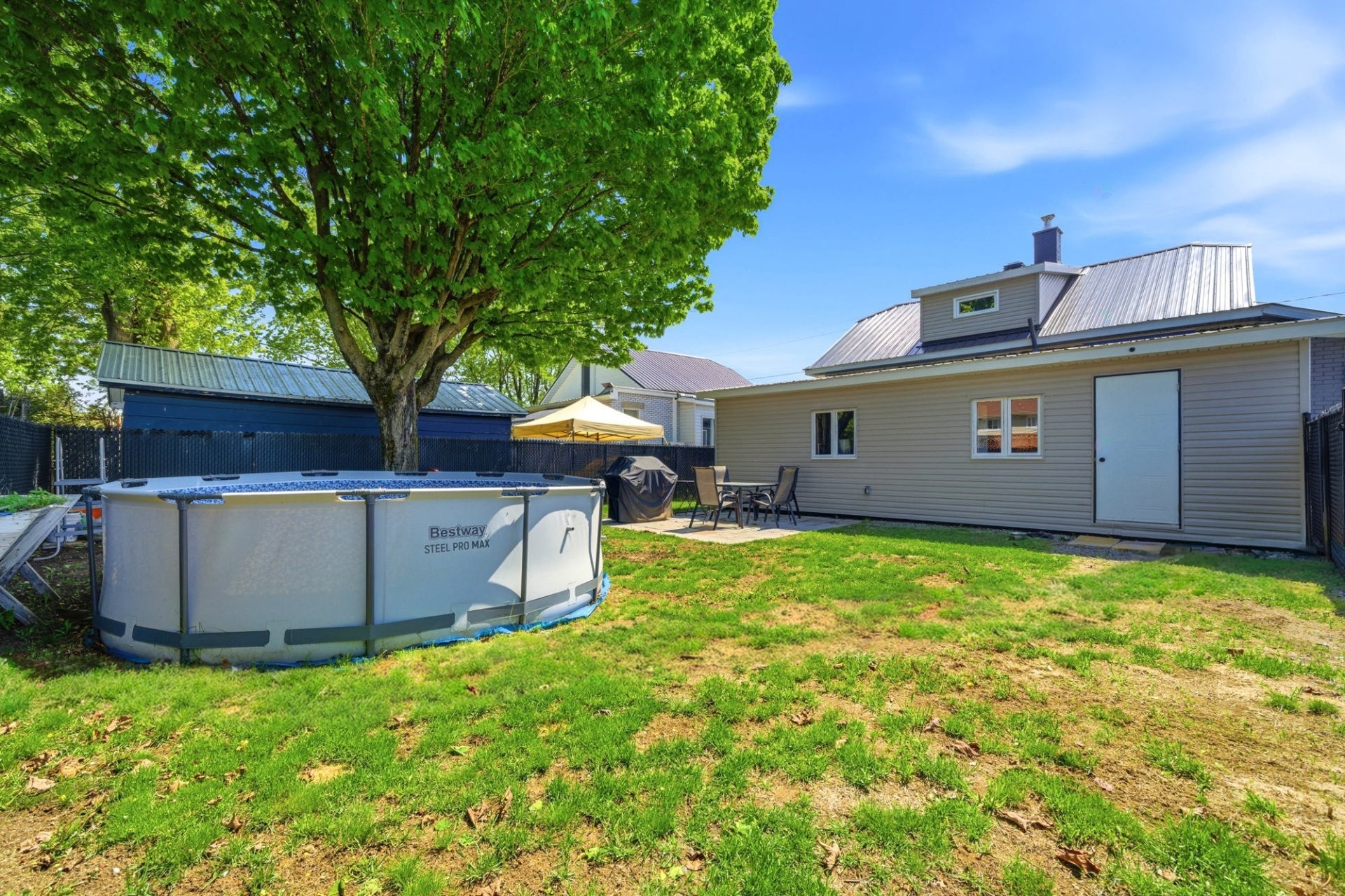 Courtyard - 1397 Route 116, Danville, QC - Outdoor With Above Ground Pool